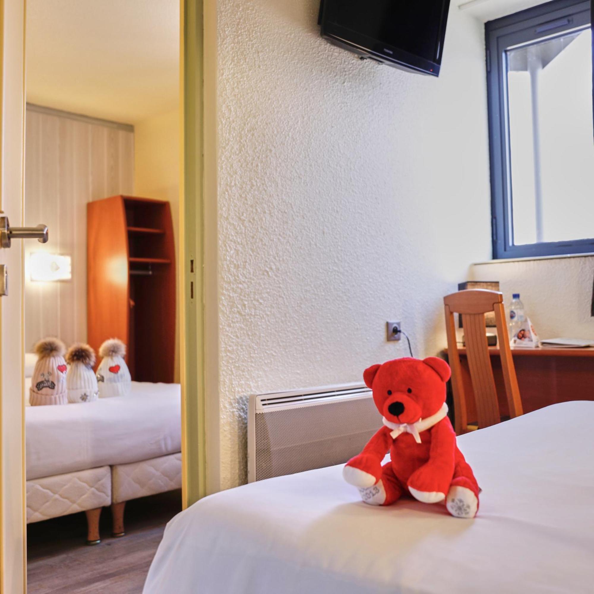 Brit Hotel Chambery Exterior photo