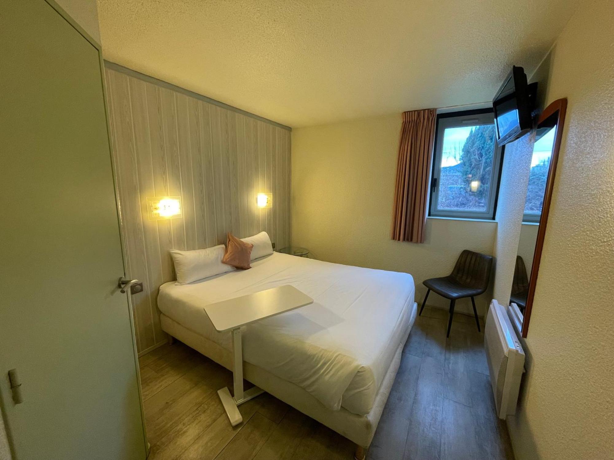 Brit Hotel Chambery Exterior photo
