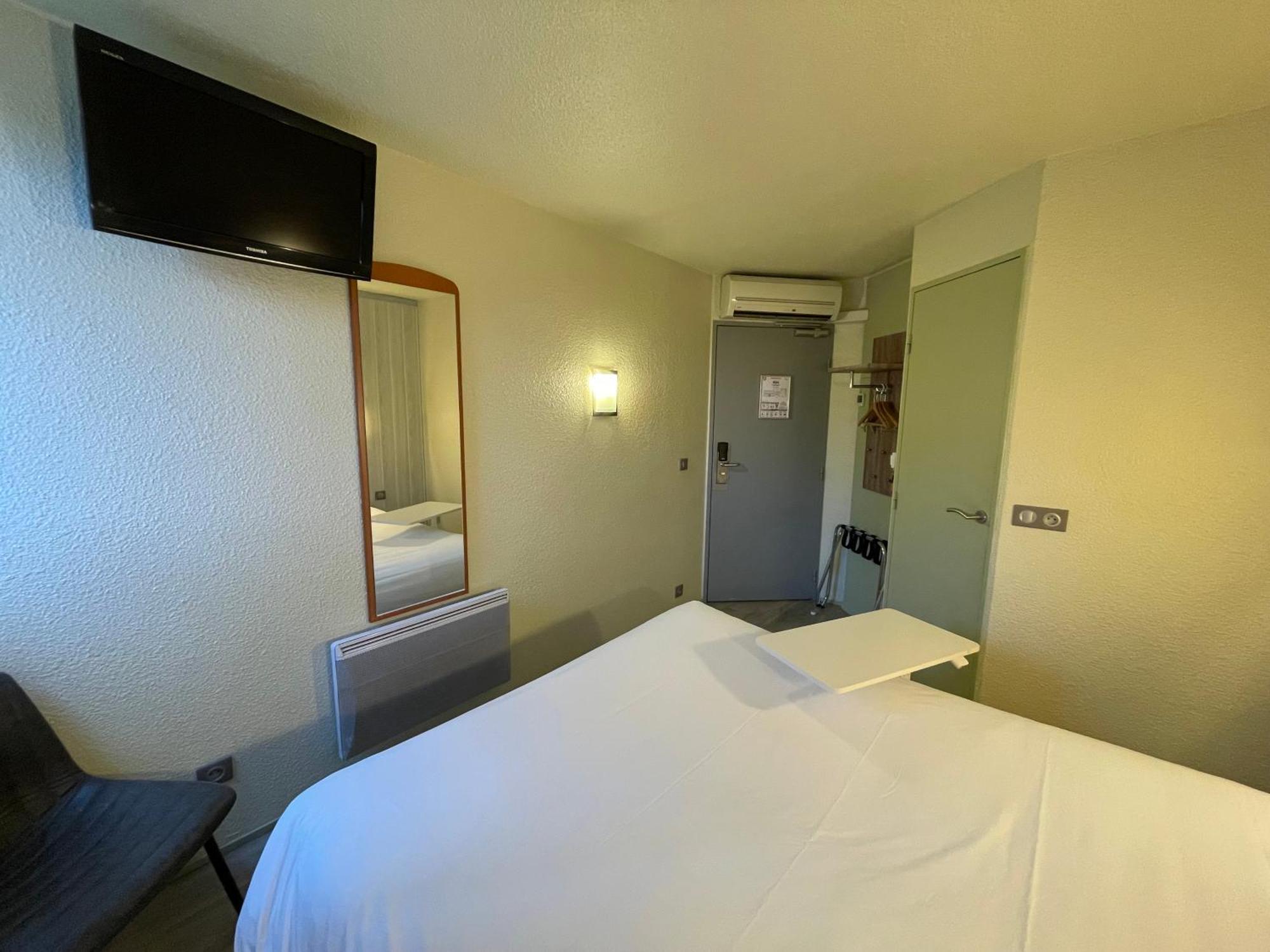 Brit Hotel Chambery Exterior photo